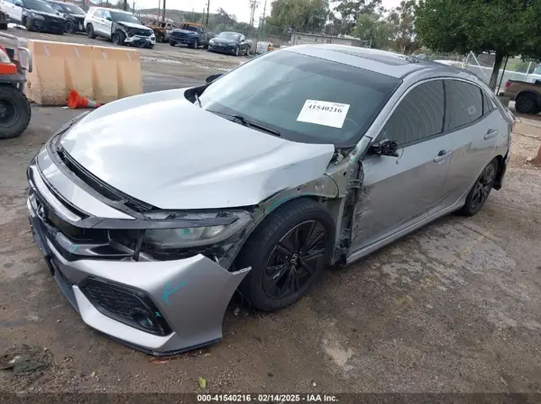 SHHFK7H57JU432826 2018 HONDA CIVIC - Image 2