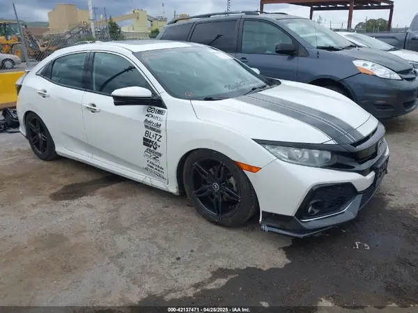SHHFK7H58JU225717 2018 HONDA CIVIC - Image 1