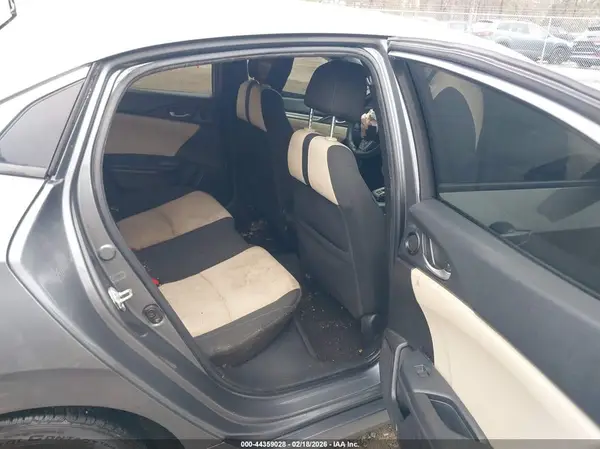 SHHFK7H59HU205504 2017 HONDA CIVIC - Image 8
