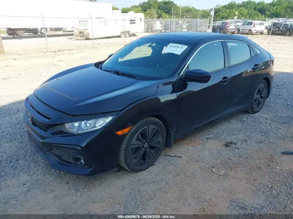 SHHFK7H59JU217979 2018 HONDA CIVIC - Image 2
