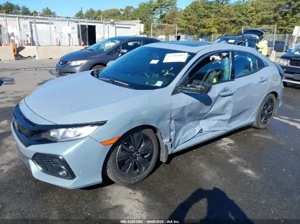SHHFK7H5XJU202729 2018 HONDA CIVIC - Image 2
