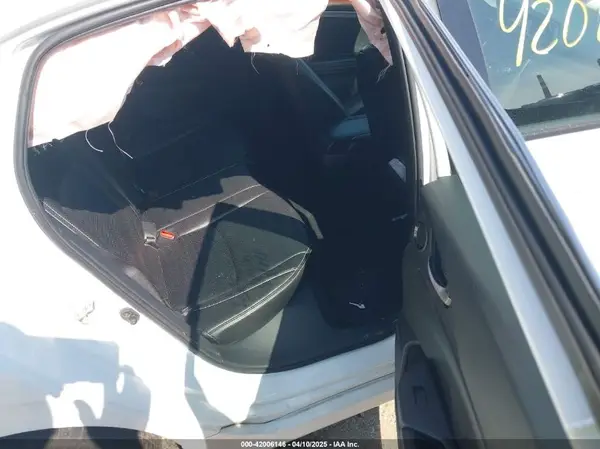 SHHFK7H5XJU208093 2018 HONDA CIVIC - Image 8