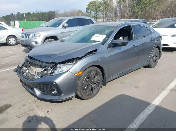 SHHFK7H5XJU214668 2018 HONDA CIVIC - Image 2