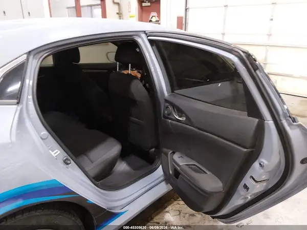SHHFK7H5XJU236248 2018 HONDA CIVIC - Image 8