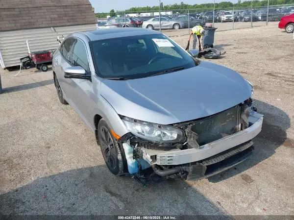 SHHFK7H5XJU237075 2018 HONDA CIVIC - Image 1