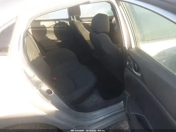 SHHFK7H60KU226273 2019 HONDA CIVIC - Image 8
