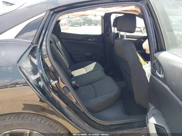 SHHFK7H60KU411665 2019 HONDA CIVIC - Image 8