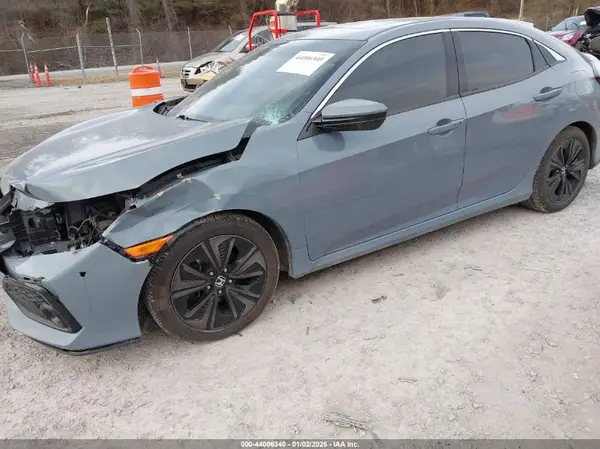 SHHFK7H63KU228647 2019 HONDA CIVIC - Image 2