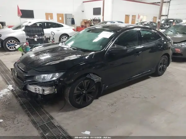 SHHFK7H66KU223667 2019 HONDA CIVIC - Image 2