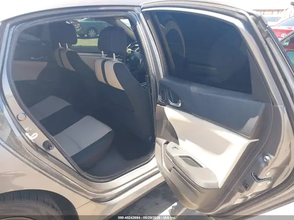 SHHFK7H67KU203590 2019 HONDA CIVIC - Image 8