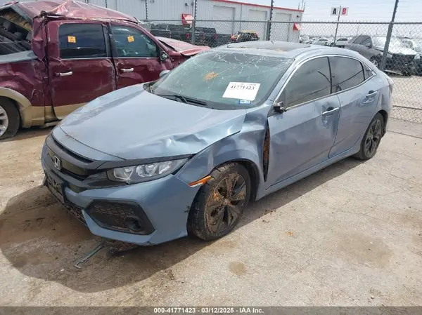 SHHFK7H69KU219886 2019 HONDA CIVIC - Image 2