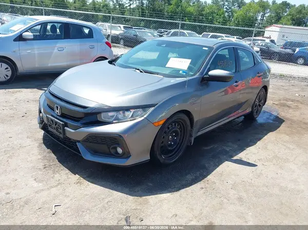 SHHFK7H6XJU215392 2018 HONDA CIVIC - Image 2