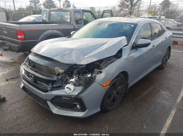 SHHFK7H6XKU202661 2019 HONDA CIVIC - Image 2