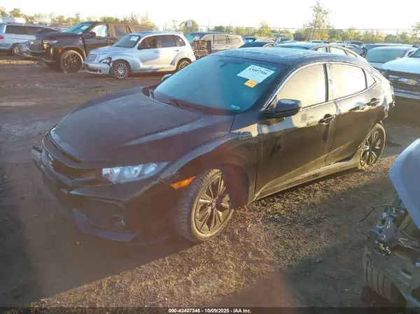 SHHFK7H70JU422429 2018 HONDA CIVIC - Image 2