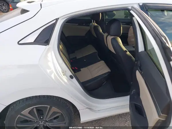 SHHFK7H71JU407518 2018 HONDA CIVIC - Image 8