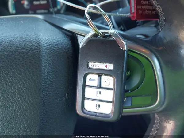 SHHFK7H73HU208240 2017 HONDA CIVIC - Image 8