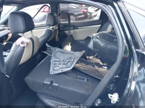 SHHFK7H73JU429861 2018 HONDA CIVIC - Image 8