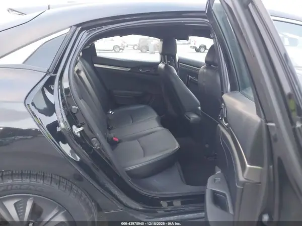 SHHFK7H74HU401299 2017 HONDA CIVIC - Image 8