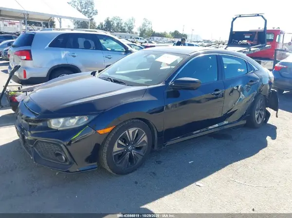 SHHFK7H76JU403562 2018 HONDA CIVIC - Image 2