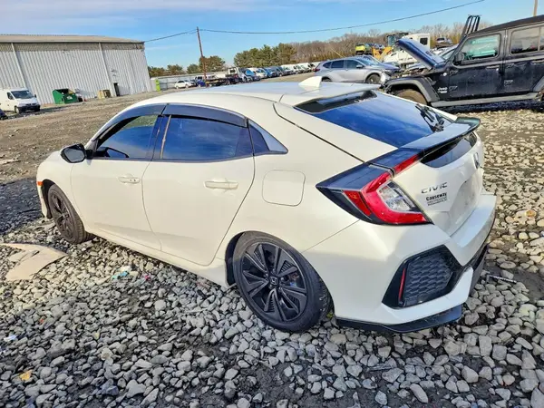 SHHFK7H76JU410740 2018 HONDA CIVIC - Image 2