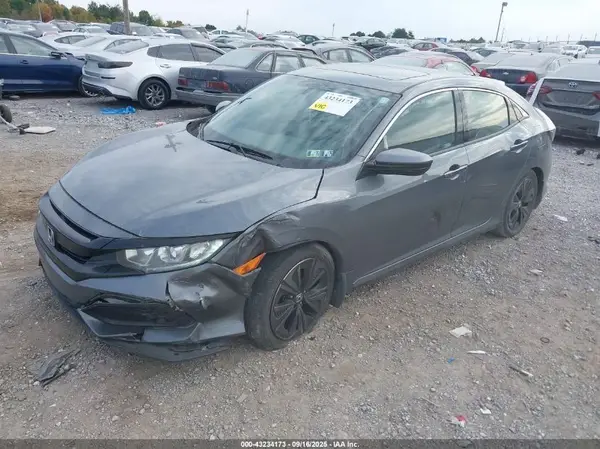 SHHFK7H76JU419714 2018 HONDA CIVIC - Image 2