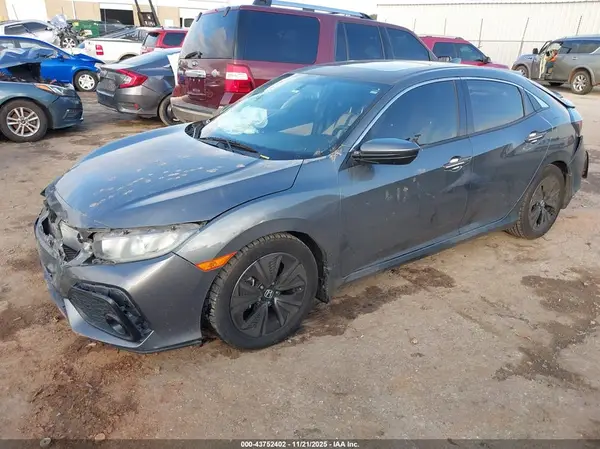 SHHFK7H78JU206215 2018 HONDA CIVIC - Image 2