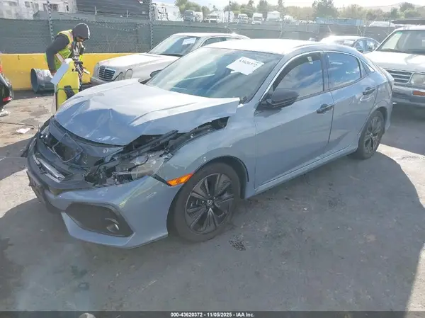 SHHFK7H79JU404141 2018 HONDA CIVIC - Image 2