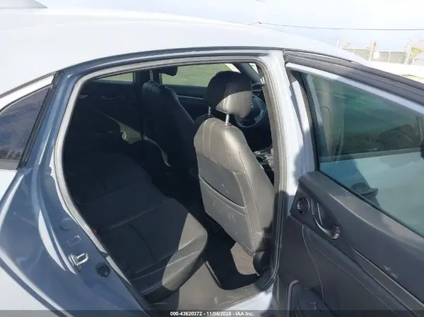 SHHFK7H79JU404141 2018 HONDA CIVIC - Image 8