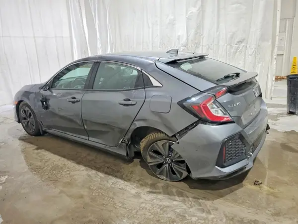 SHHFK7H82JU217963 2018 HONDA CIVIC - Image 2