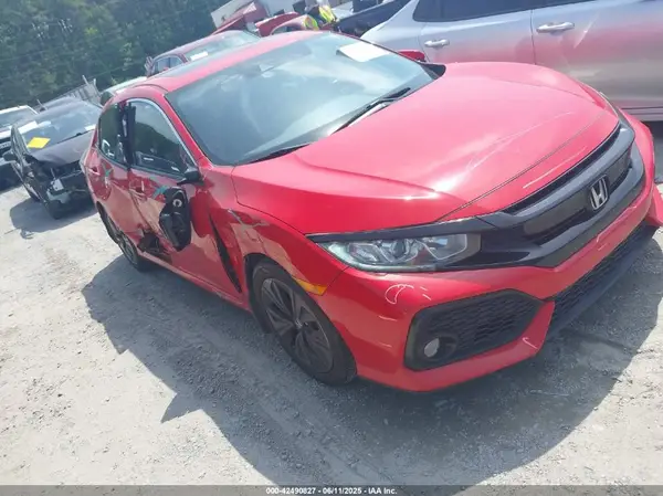 SHHFK7H83JU216272 2018 HONDA CIVIC - Image 1