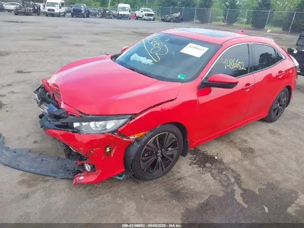 SHHFK7H87JU217053 2018 HONDA CIVIC - Image 2