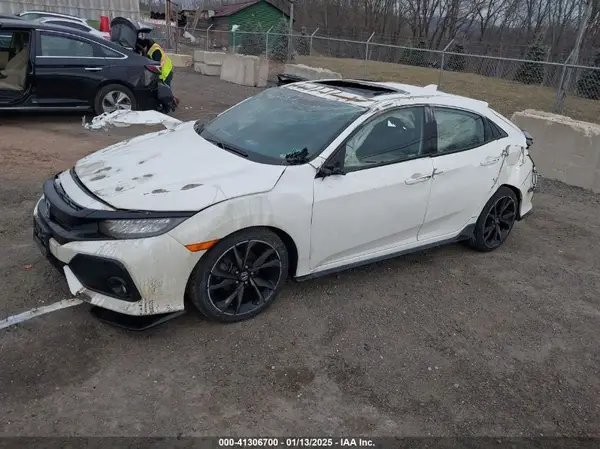 SHHFK7H90JU230977 2018 HONDA CIVIC - Image 2