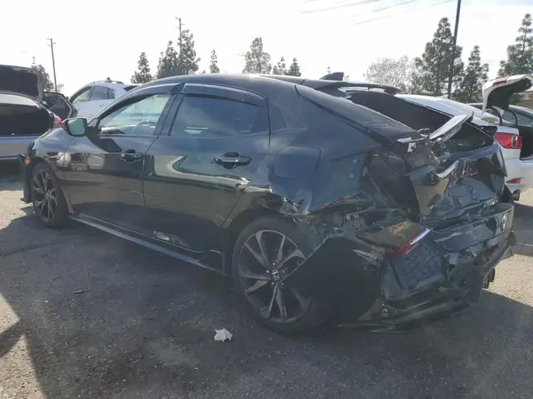 SHHFK7H93JU411104 2018 HONDA CIVIC - Image 2