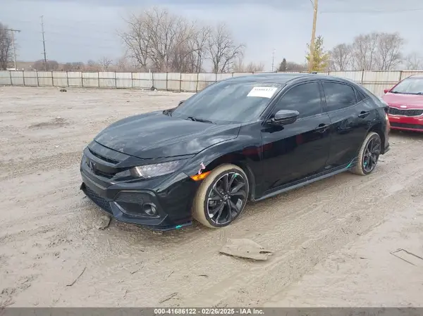 SHHFK7H94JU225667 2018 HONDA CIVIC - Image 2