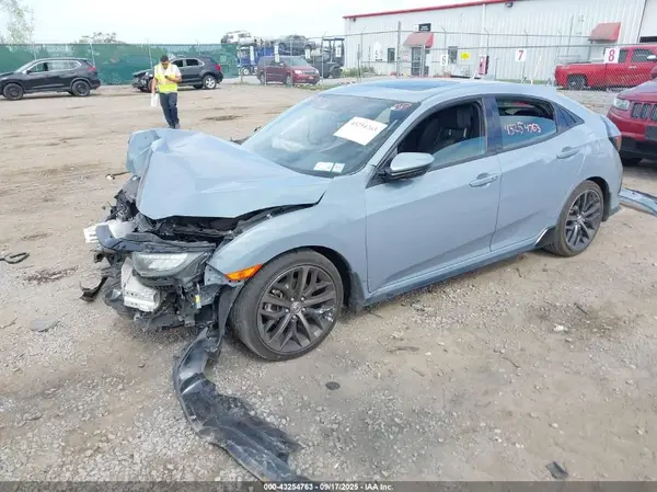 SHHFK7H96LU214821 2020 HONDA CIVIC - Image 2