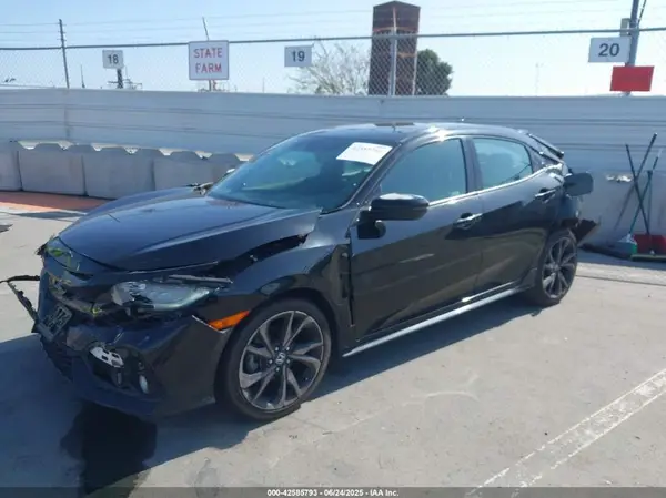 SHHFK7H99JU417649 2018 HONDA CIVIC - Image 2