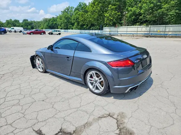 TRUC1AFV6H1000874 2017 AUDI TTS - Image 2