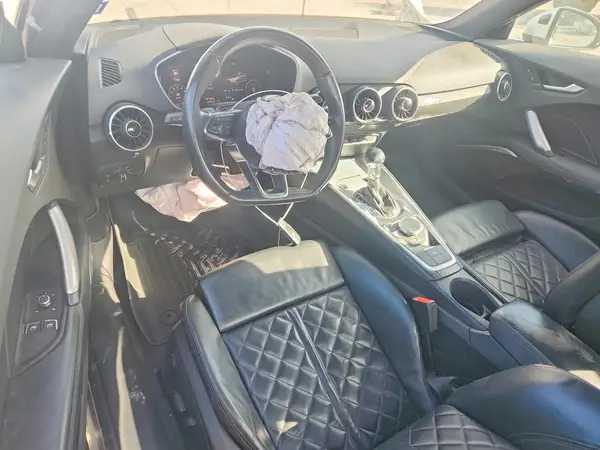TRUC5AFV1G1028083 2016 AUDI TT - Image 8