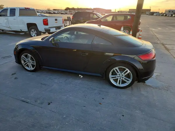 TRUC5AFV2G1027217 2016 AUDI TT - Image 2