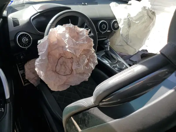 TRUC5AFV3J1001815 2018 AUDI TT - Image 8