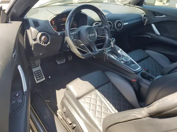 TRUC5AFV4H1009187 2017 AUDI TT - Image 8