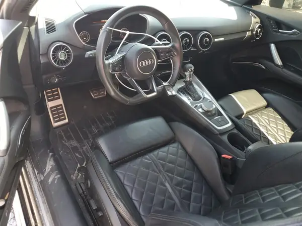 TRUC5AFV4J1010944 2018 AUDI TT - Image 8