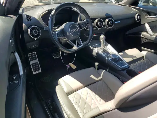 TRUC5AFV5H1006119 2017 AUDI TT - Image 8