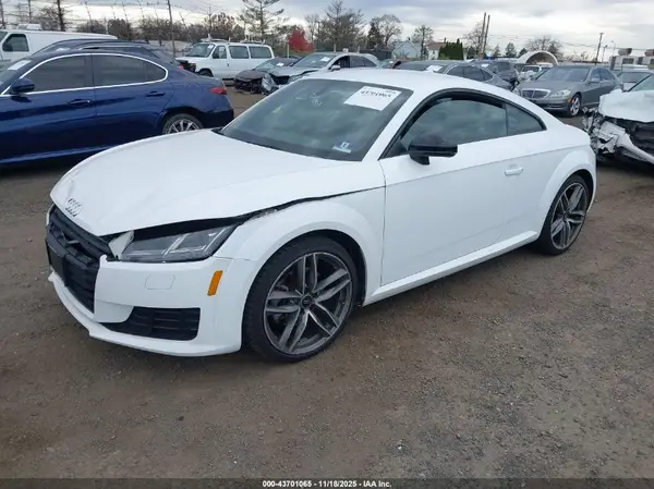 TRUC5AFV5H1011501 2017 AUDI TT - Image 2