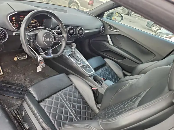 TRUC5AFV7G1021946 2016 AUDI TT - Image 8