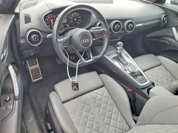 TRUC5AFV8G1025083 2016 AUDI TT - Image 8