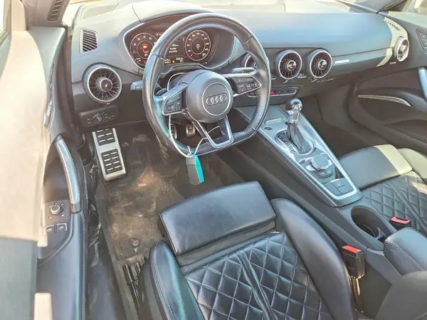TRUC5AFVXH1014104 2017 AUDI TT - Image 8