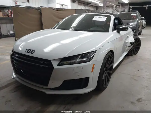 TRUT5CFV2J1014342 2018 AUDI TT - Image 2