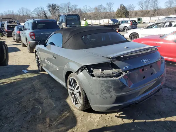 TRUT5CFV5H1006018 2017 AUDI TT - Image 2