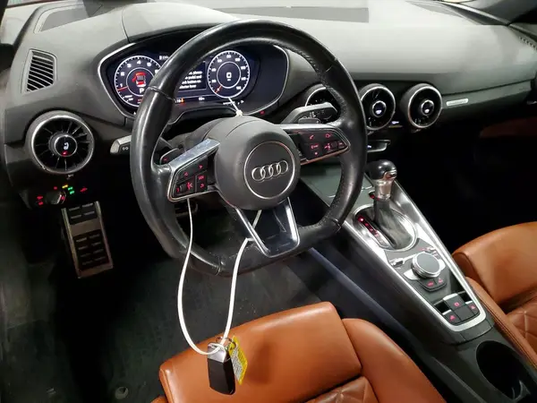TRUT5CFV7H1010670 2017 AUDI TT - Image 8